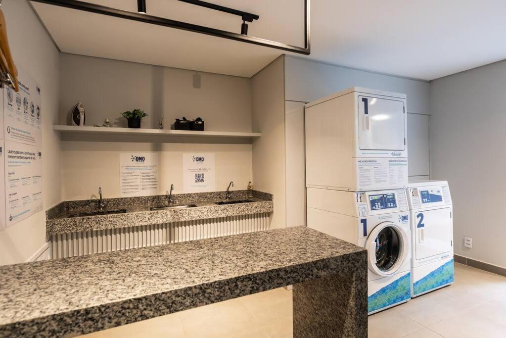 706 - Apto com piscina Prox Brás e Centro
