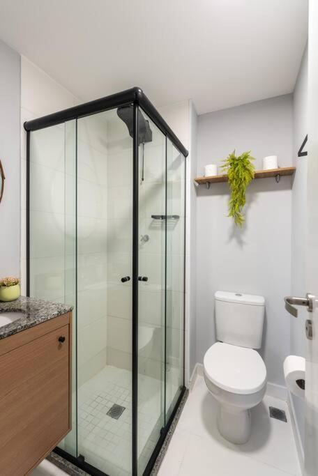 706 - Apto com piscina Prox Brás e Centro
