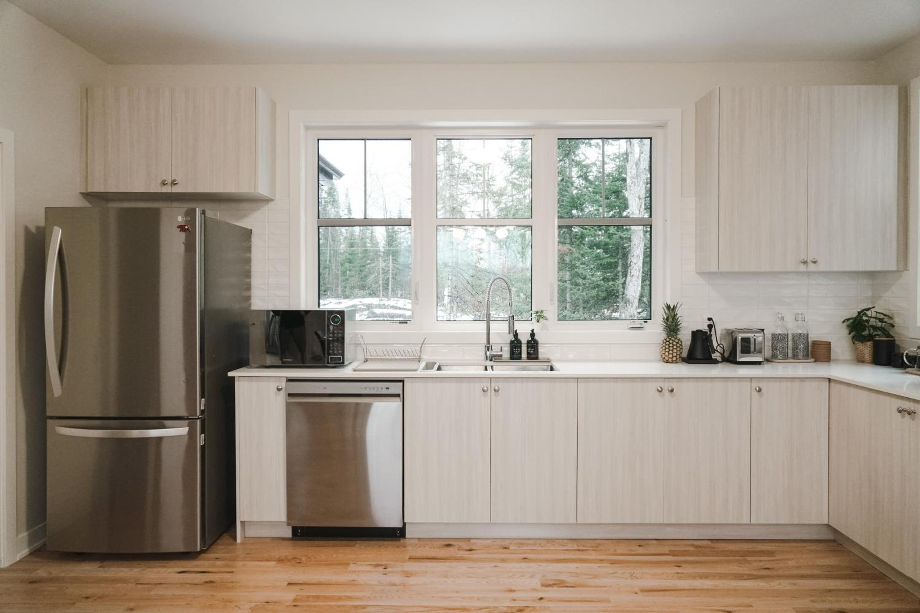 4BR Entire private modern cottage - Hilltop view