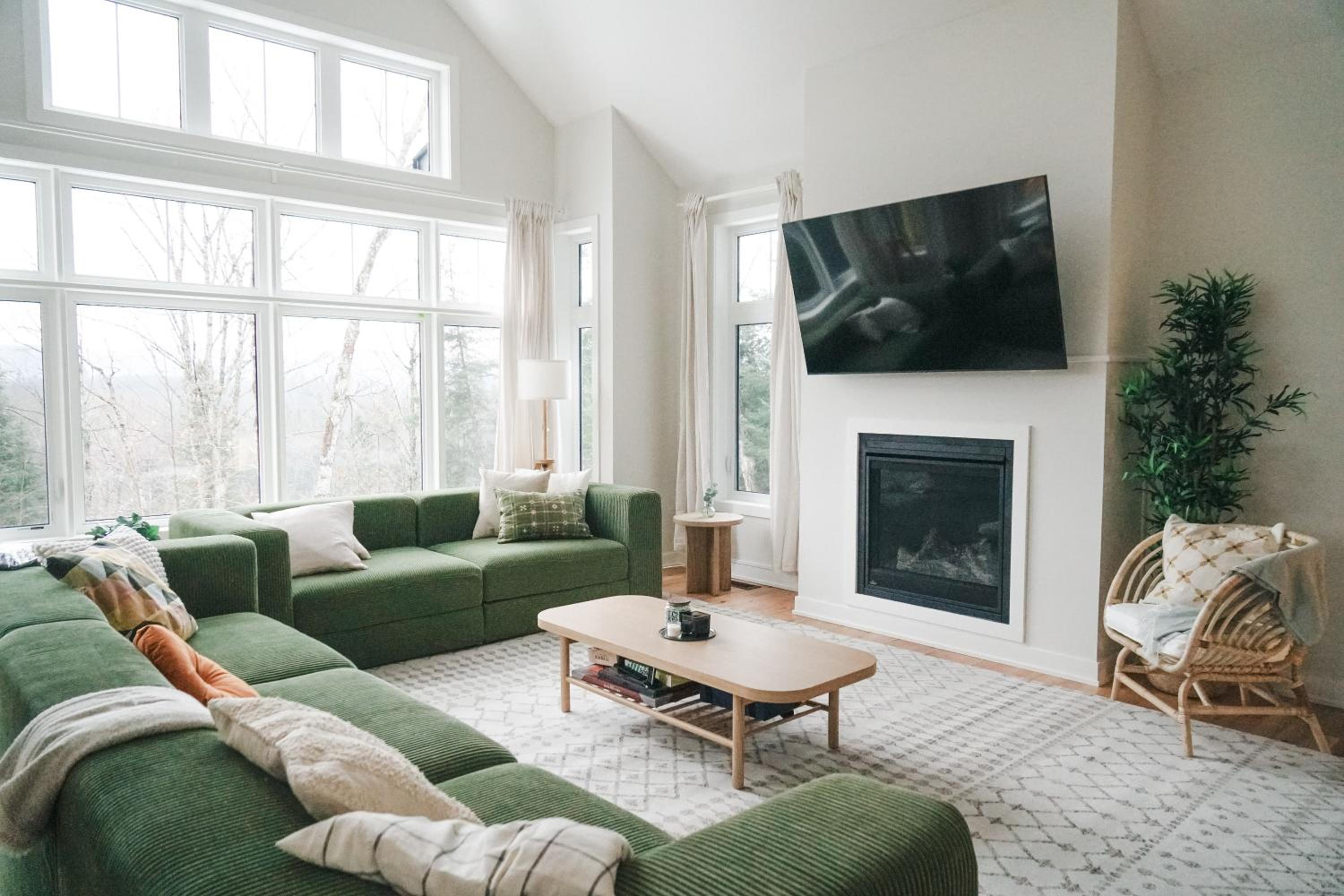 4BR Entire private modern cottage - Hilltop view