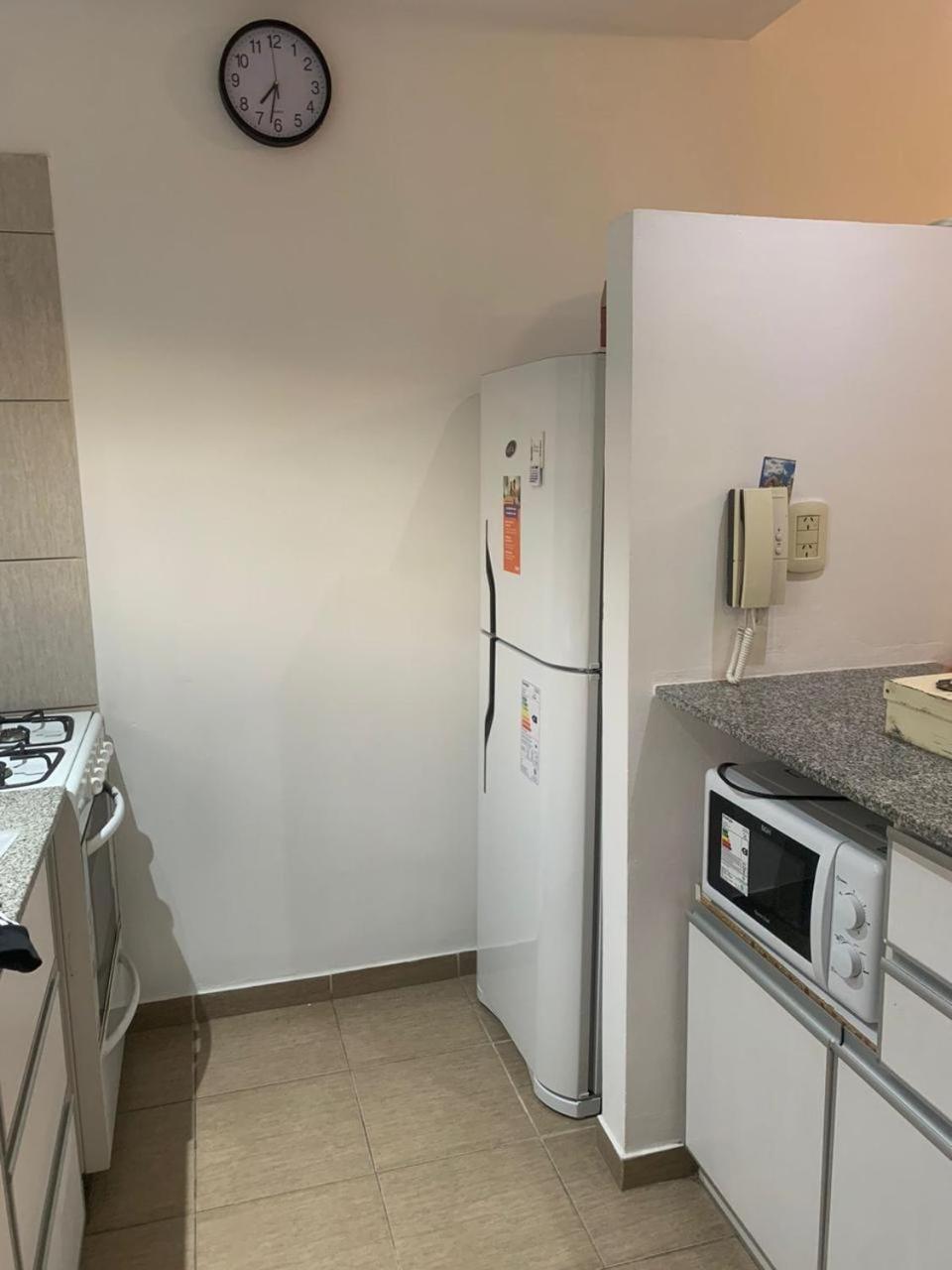 Triplex La plata para 6 personas con cochera y parrila