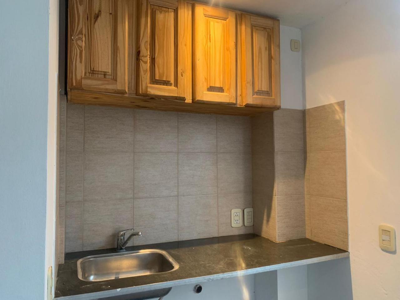 Triplex La plata para 6 personas con cochera y parrila