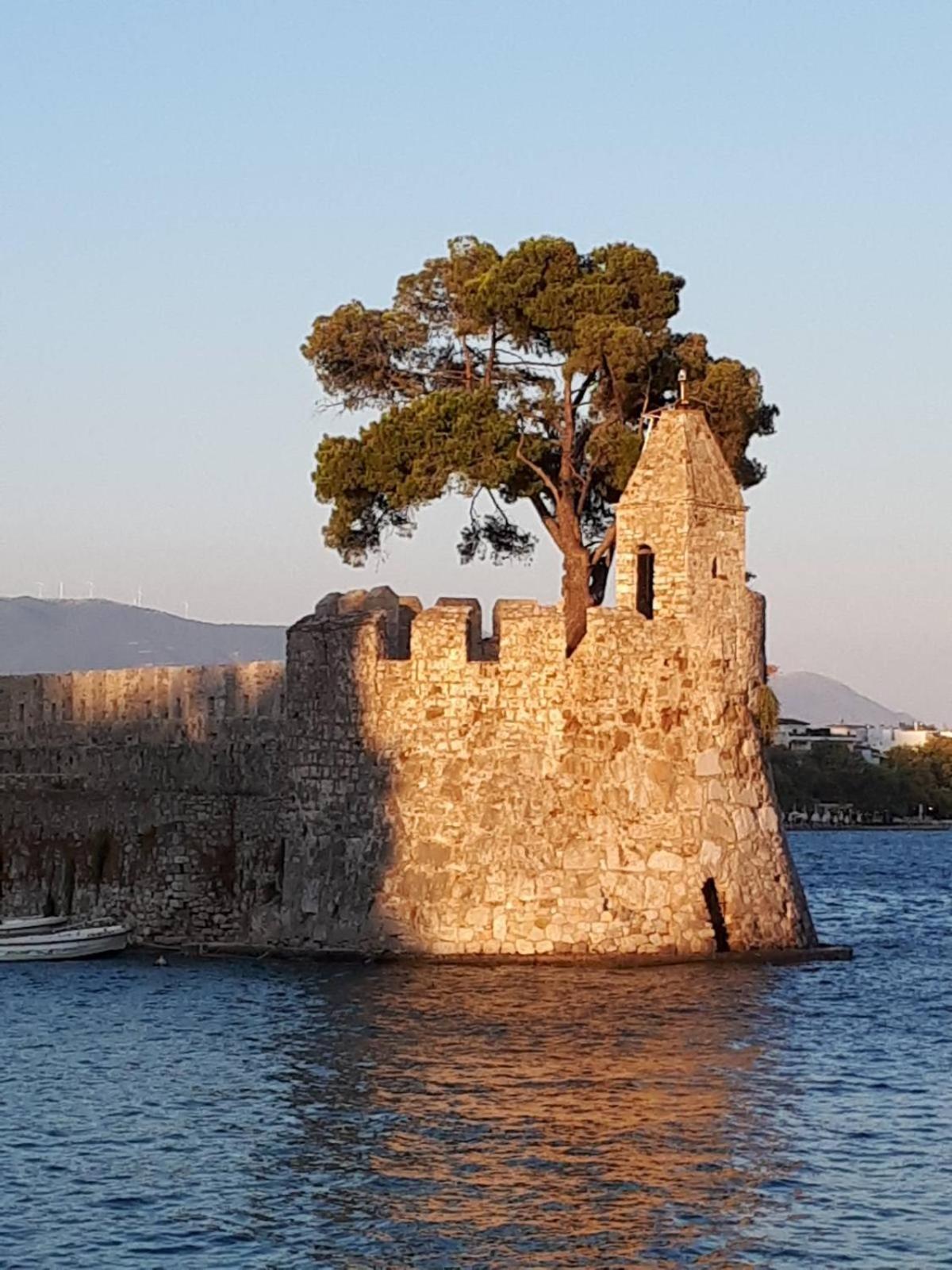 ART HOUSE NAFPAKTOS
