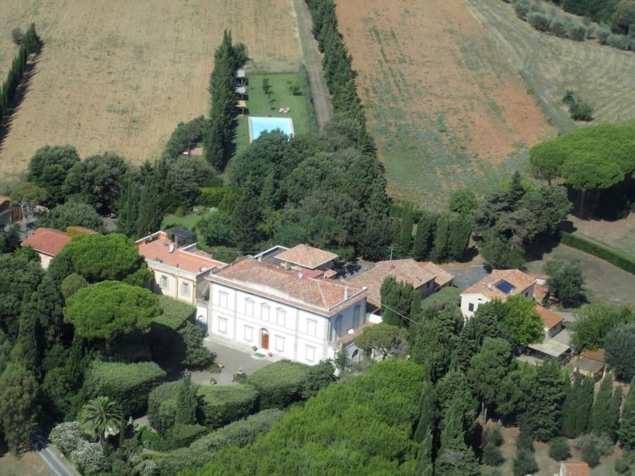 Villa Tenuta Le Case Nuove with pool and garden view 4