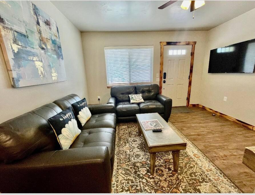 Angel Rock Rentals of Moab Unit 6 view 4