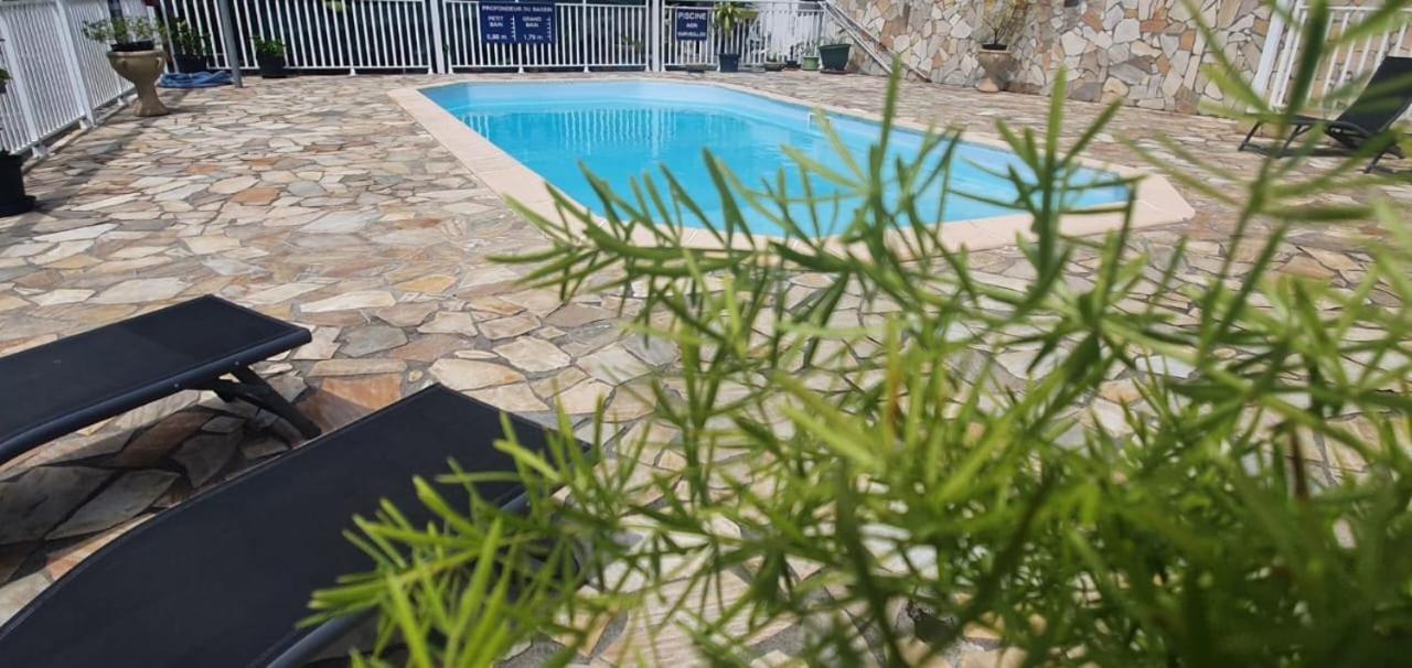Le KREOL'GITES view 2