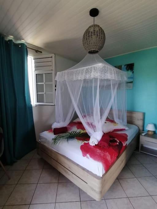 Sympathique appartement, les pieds dans l'eau