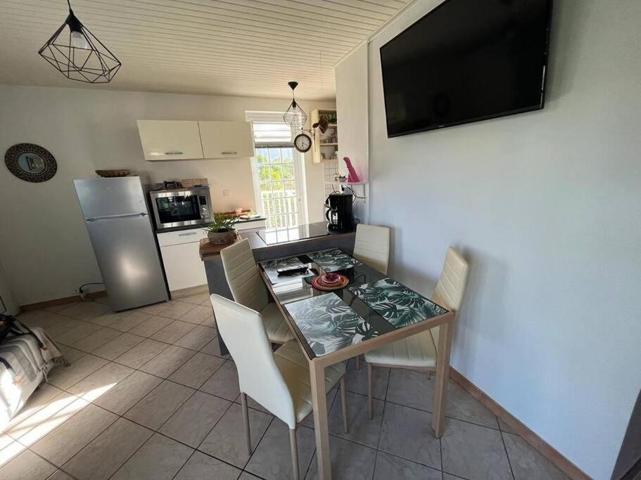 Sympathique appartement, les pieds dans l'eau