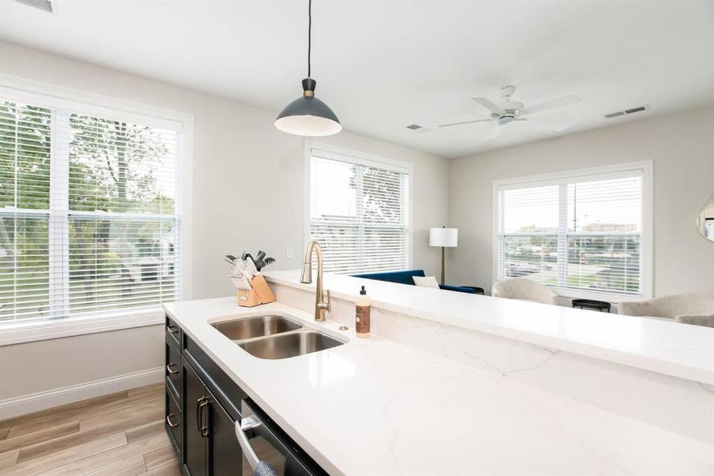 Victory Views Estate: Luxury Guest Loft
