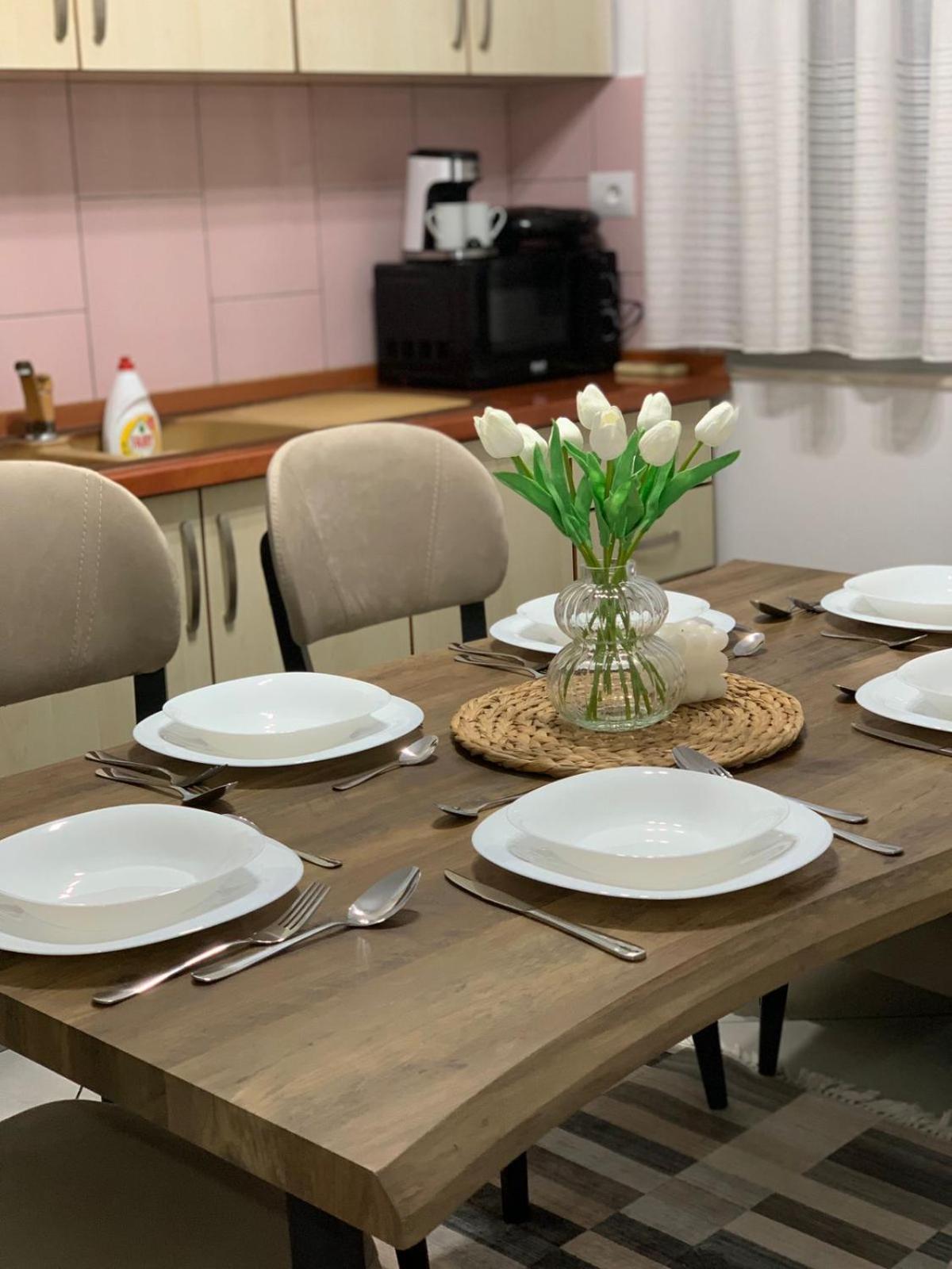 Ridi's Comfort Apartment 2