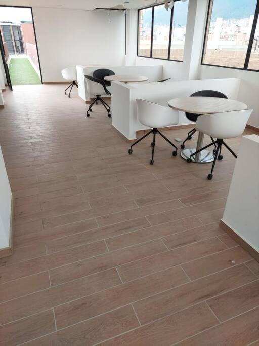 Aparta Estudio Moderno Nuevo-Edilberto&Karen