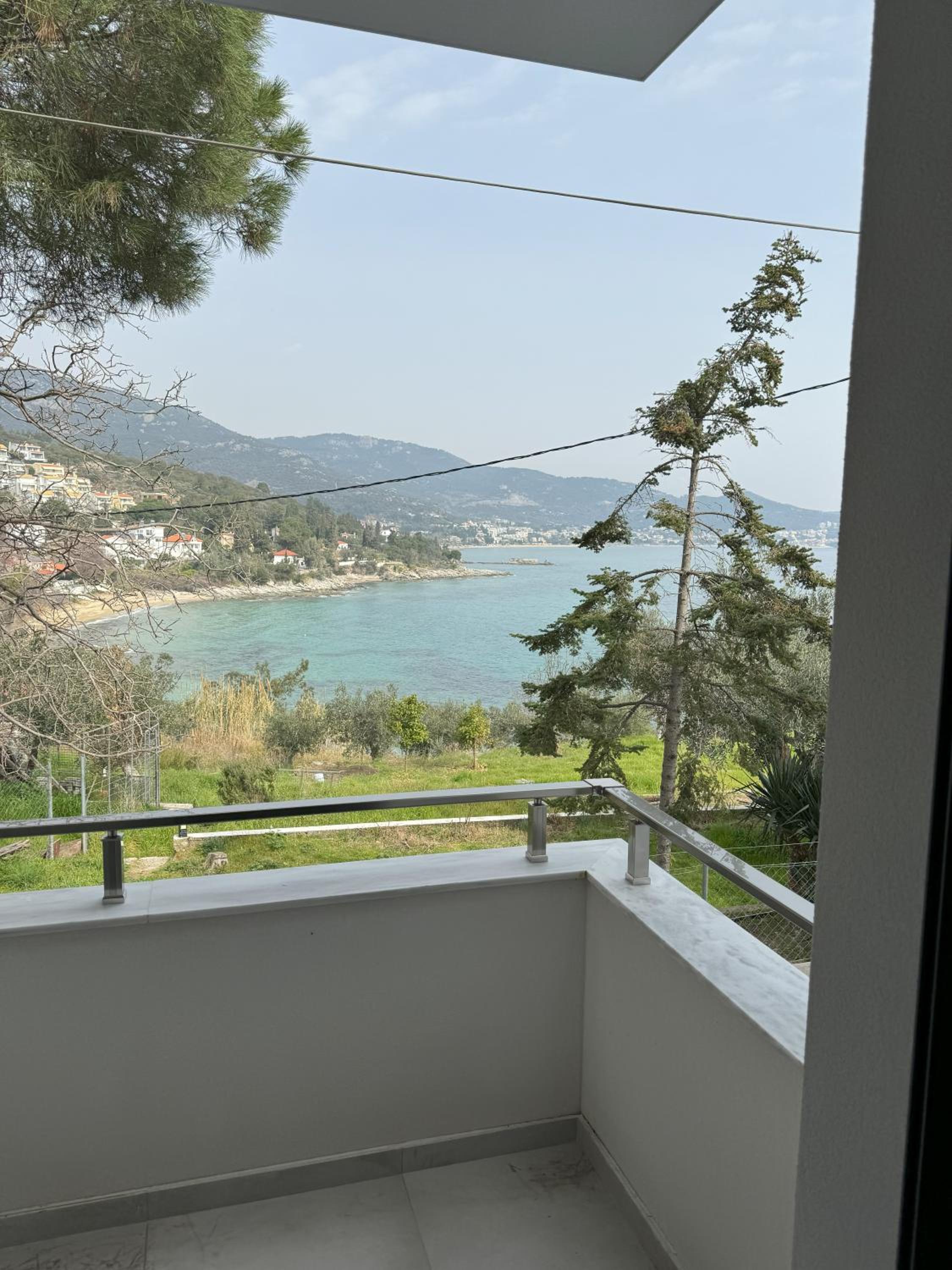 Acra Melia
