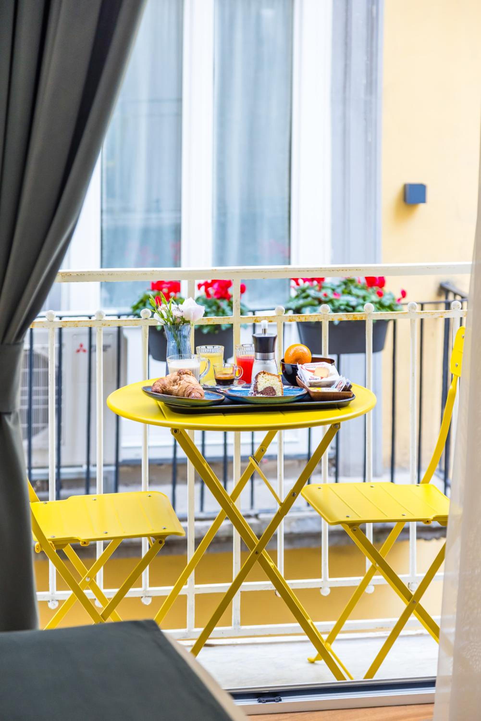 balance & terrace
