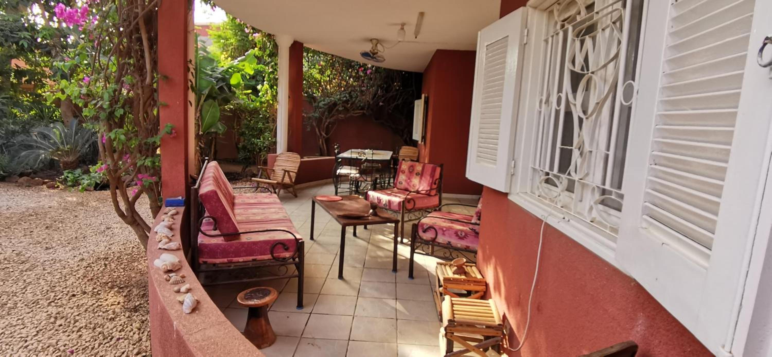 Cases conviviales et chaleureuses view 3