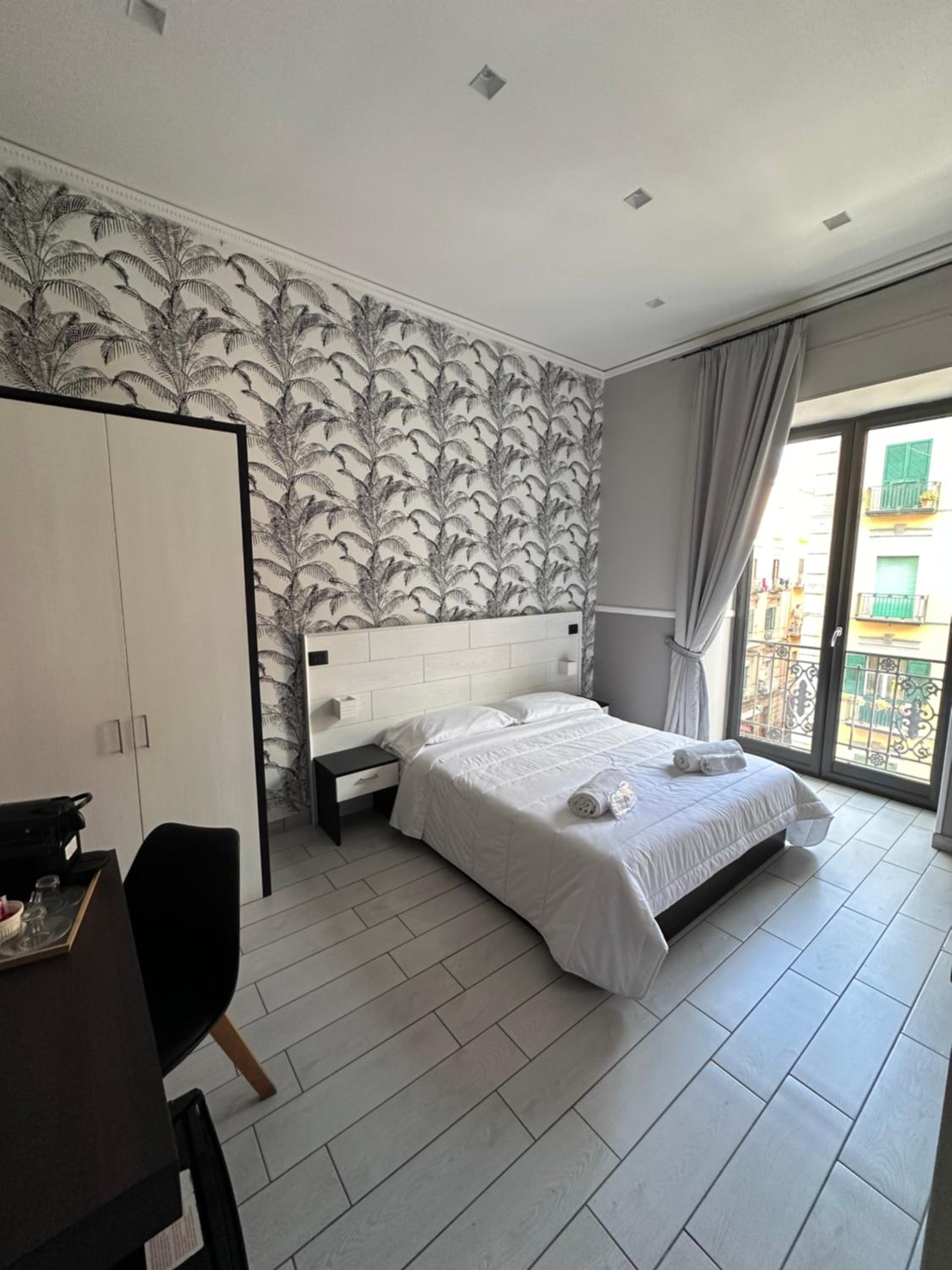 Parthenope Rooms