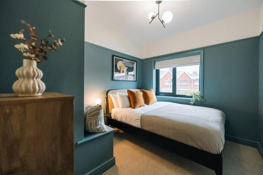 Regent's Retreat - Stunning home in Middlesbrough view 2