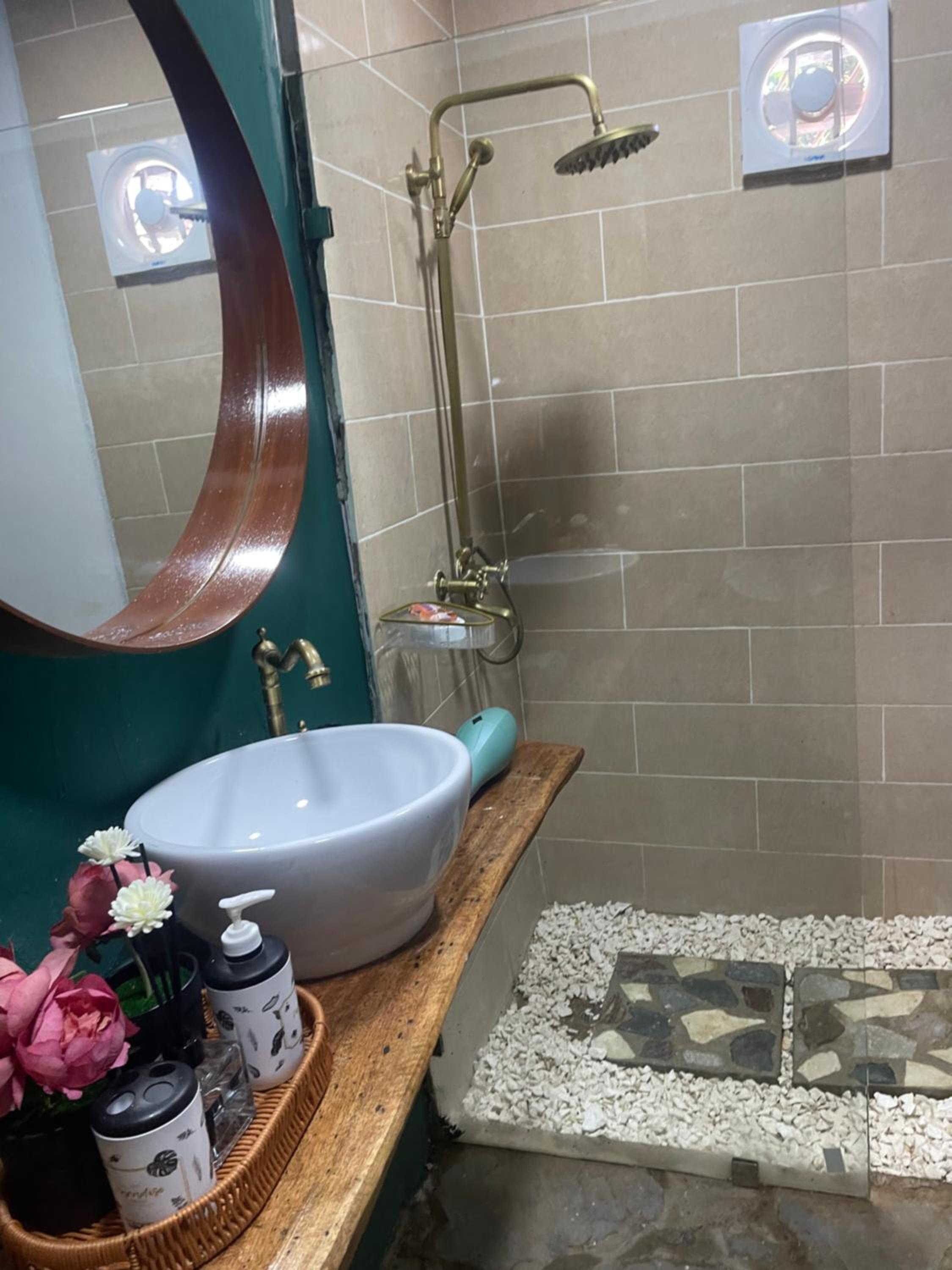 Dreamvilles Ecovillage Eco Villas with Jacuzzi near Beaches