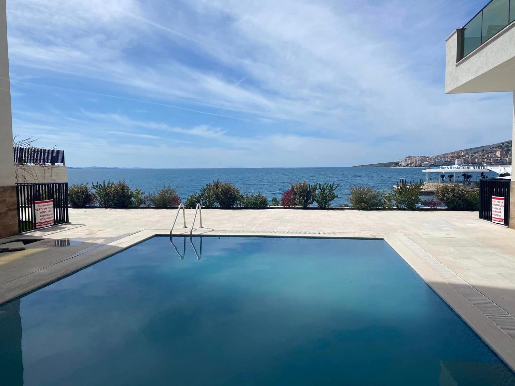 oli golden beach residence
