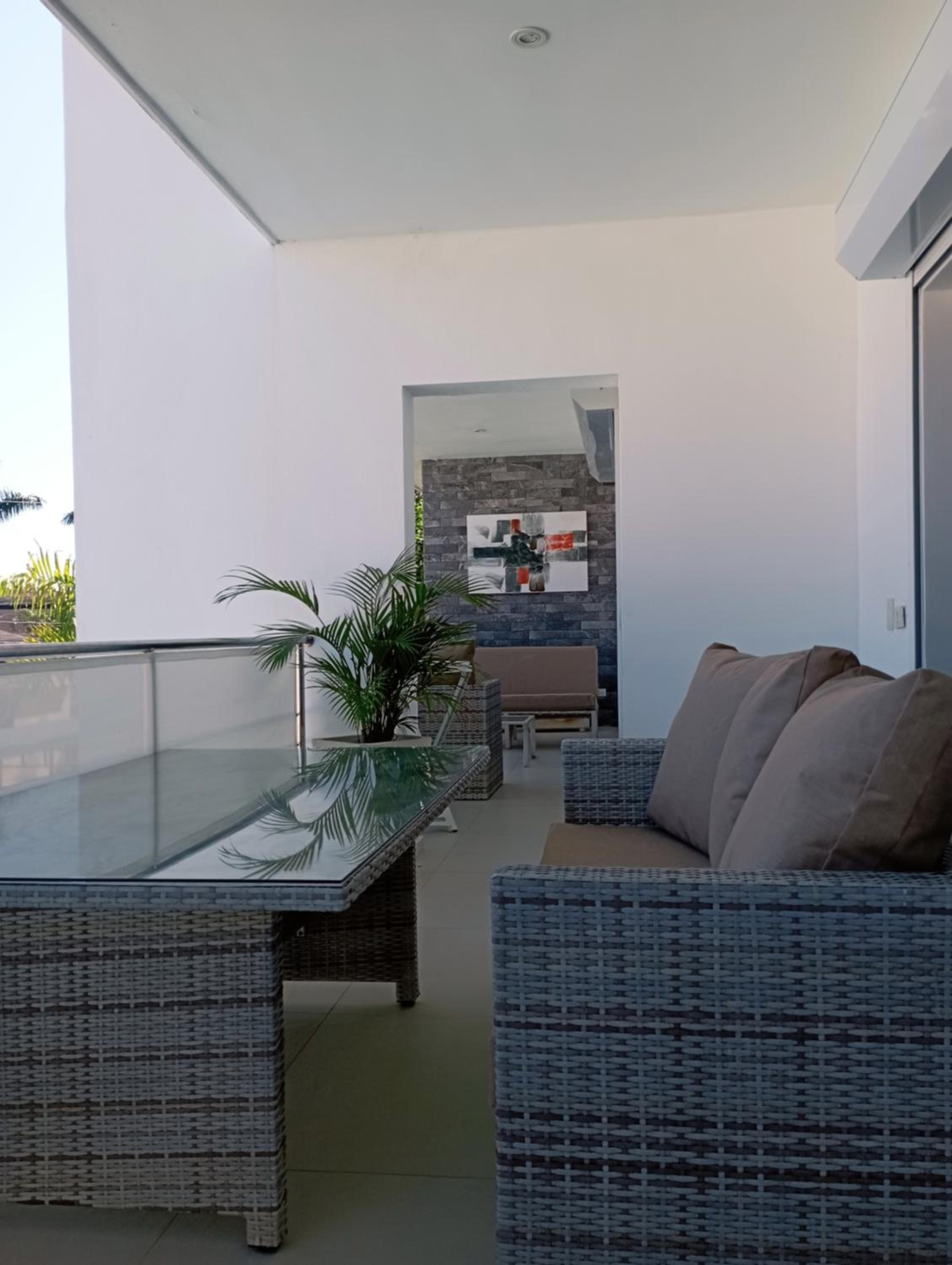 Appartement 1 CH centre Las Terrenas 100 m2 piscine et parking view 3