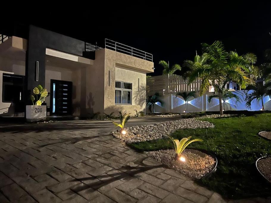 Hideaway Chateau Pyramid Point