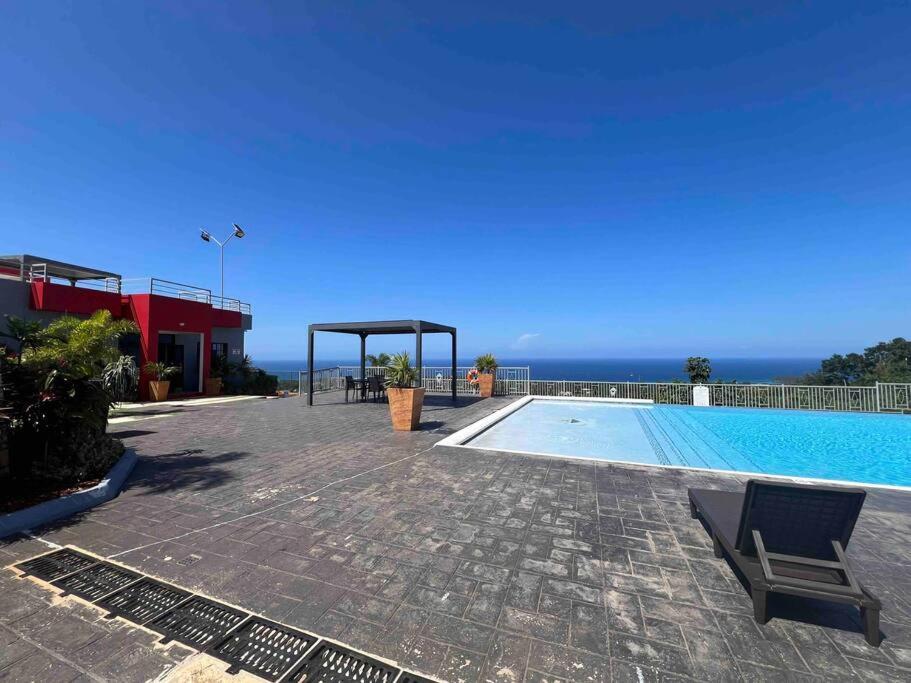 Hideaway Chateau Pyramid Point