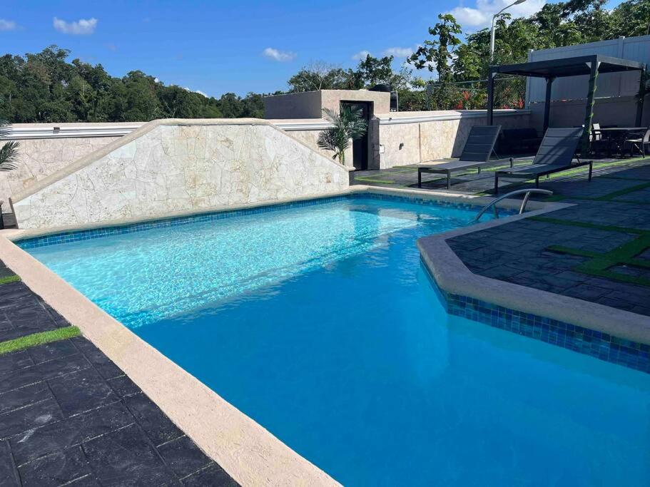 Hideaway Chateau Pyramid Point