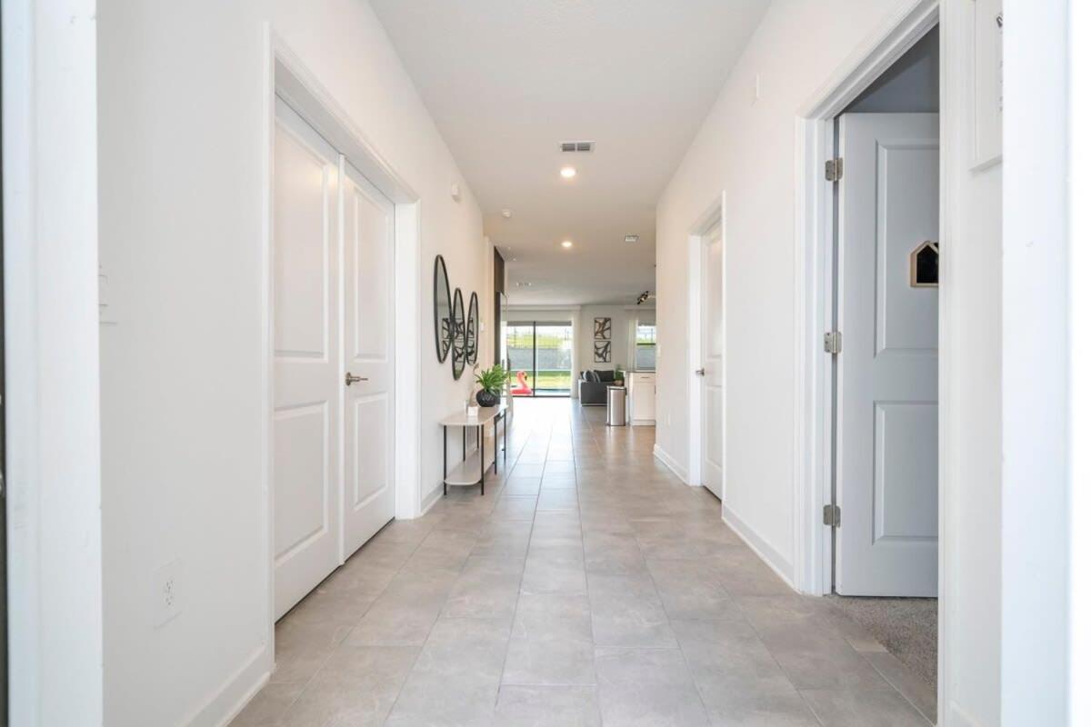 Gorgeous 9Bd with Pool and GameRoom at Champions Gate 9088