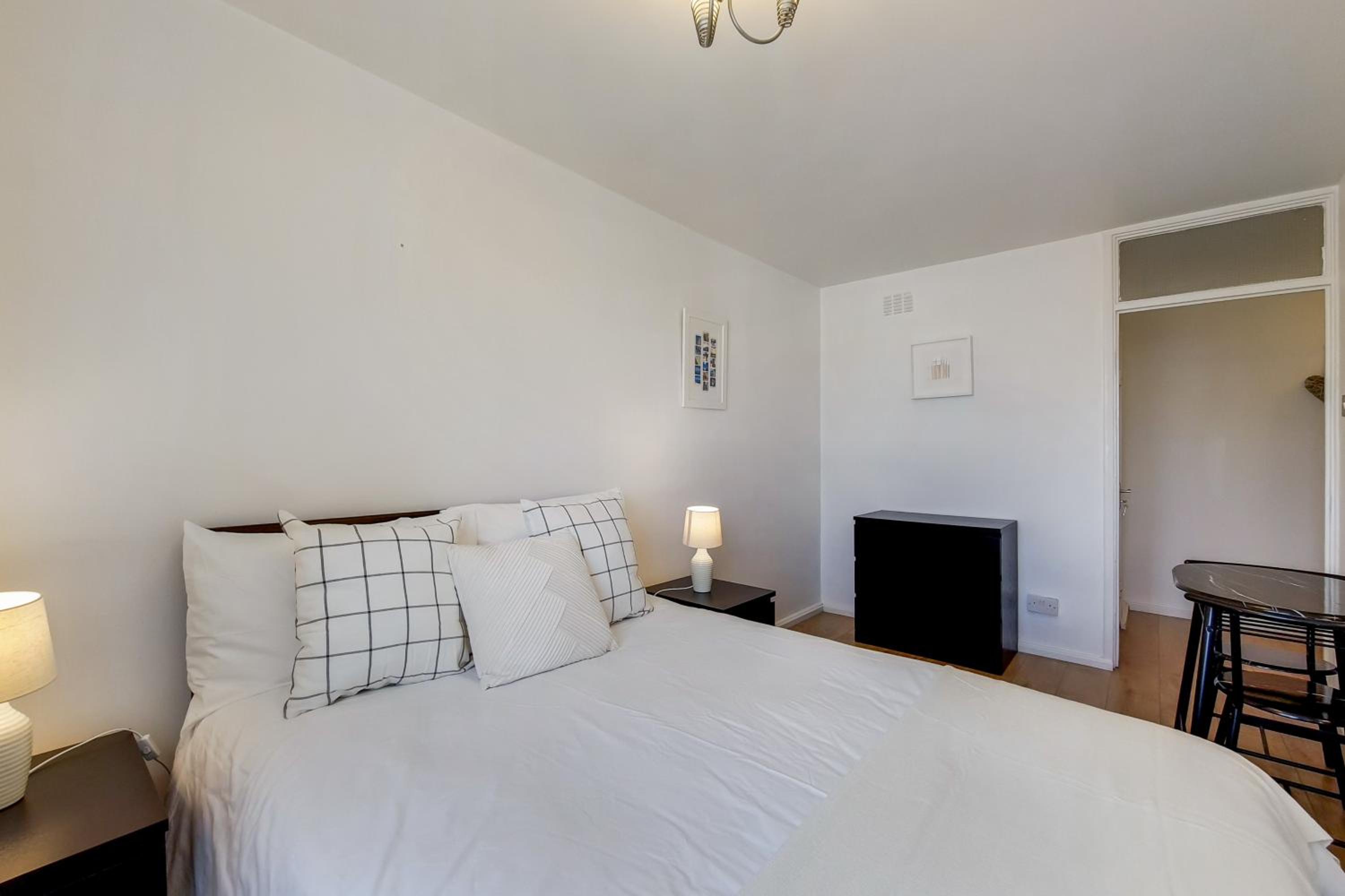 Regent's Park Apartment
