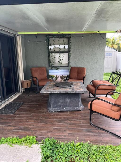 Glamorous home-Minutes to the beach & Downtown