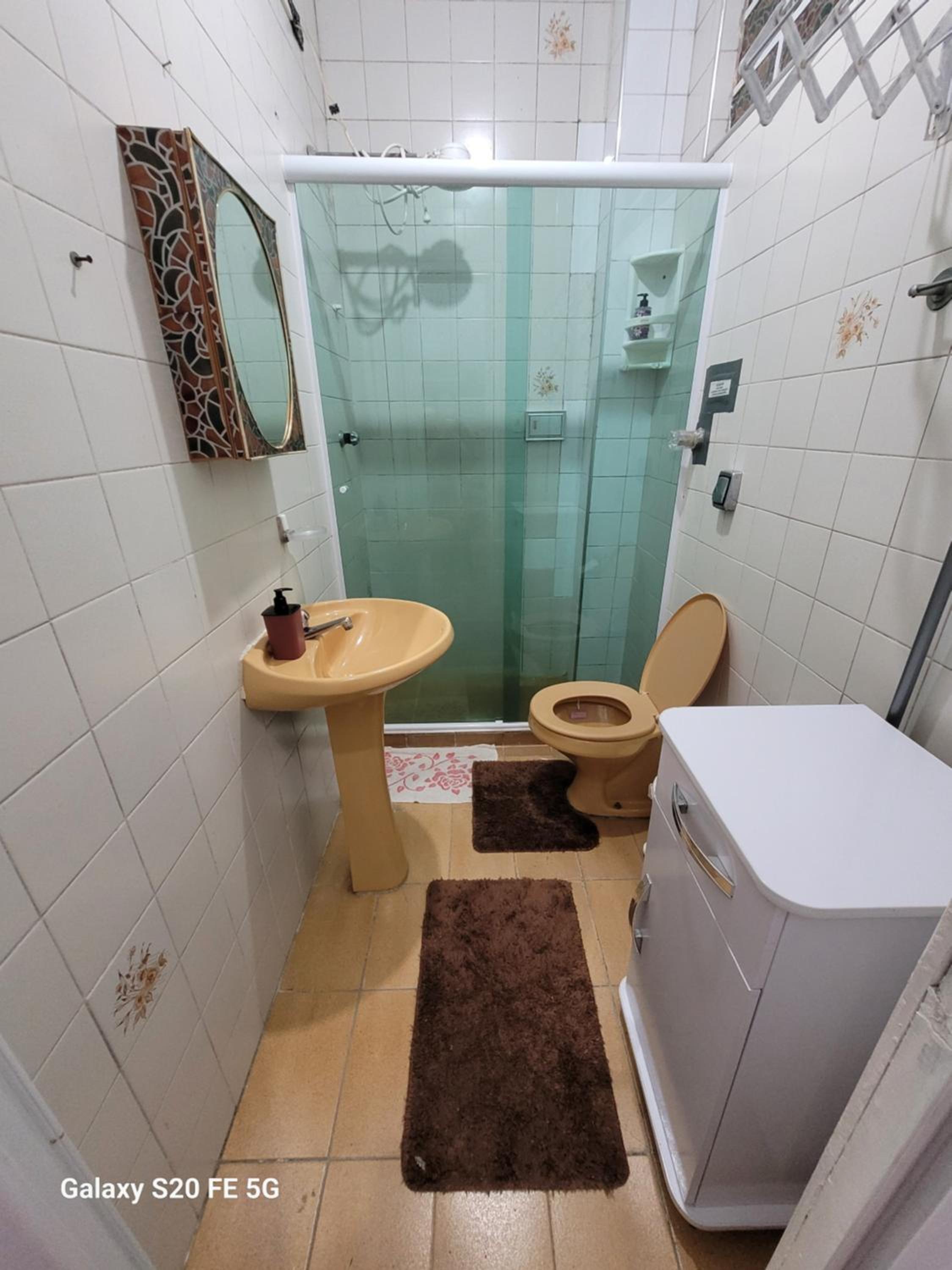 Apto no Embaré pé na areia