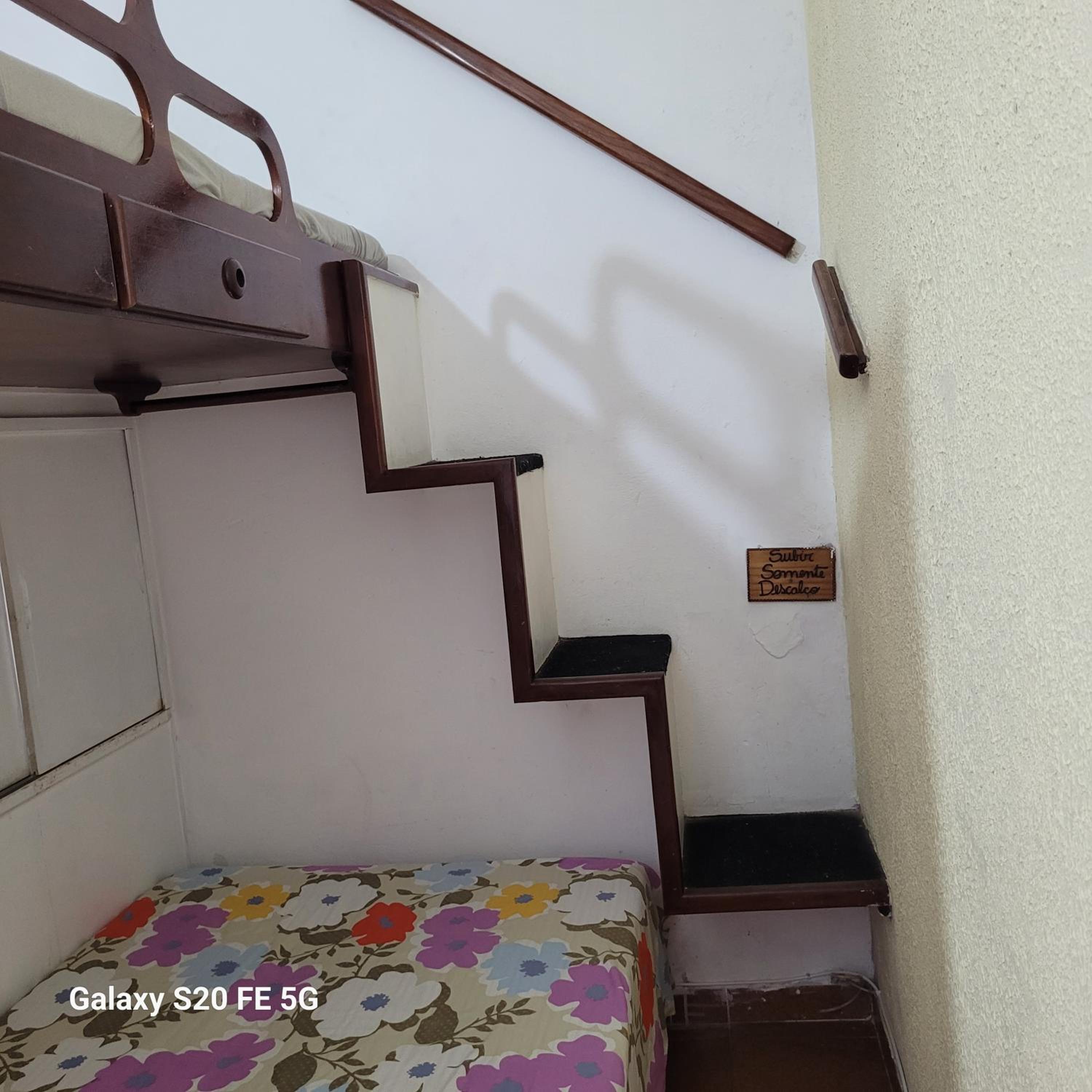 Apto no Embaré pé na areia