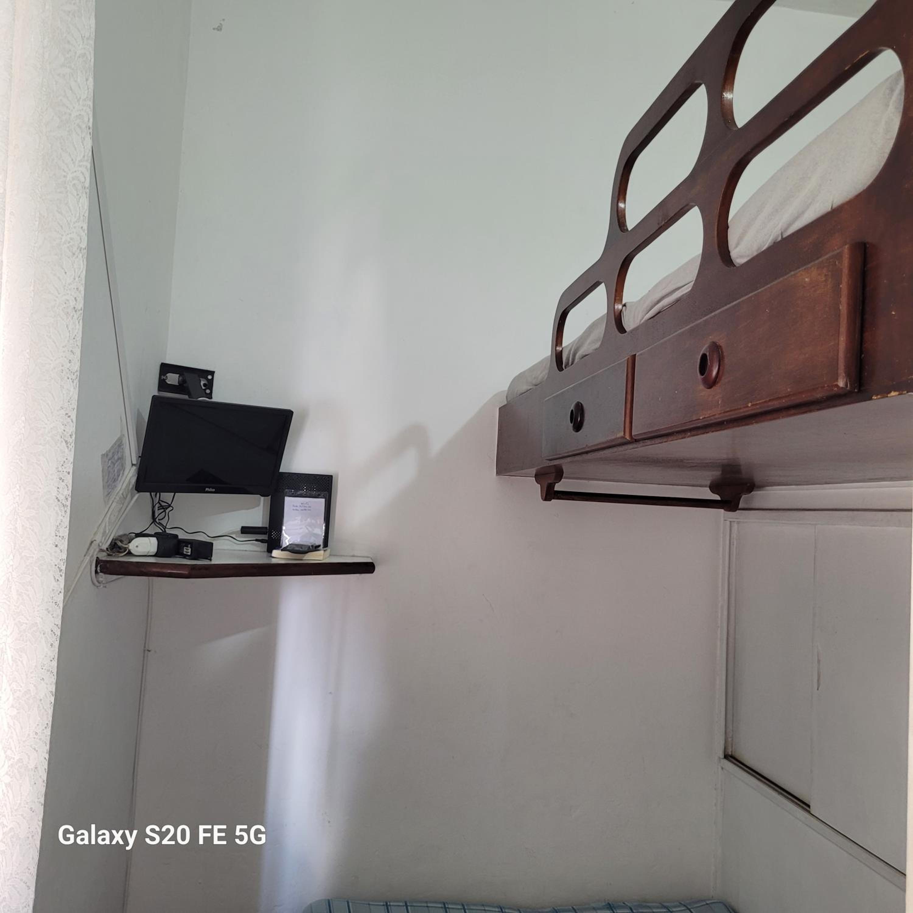 Apto no Embaré pé na areia