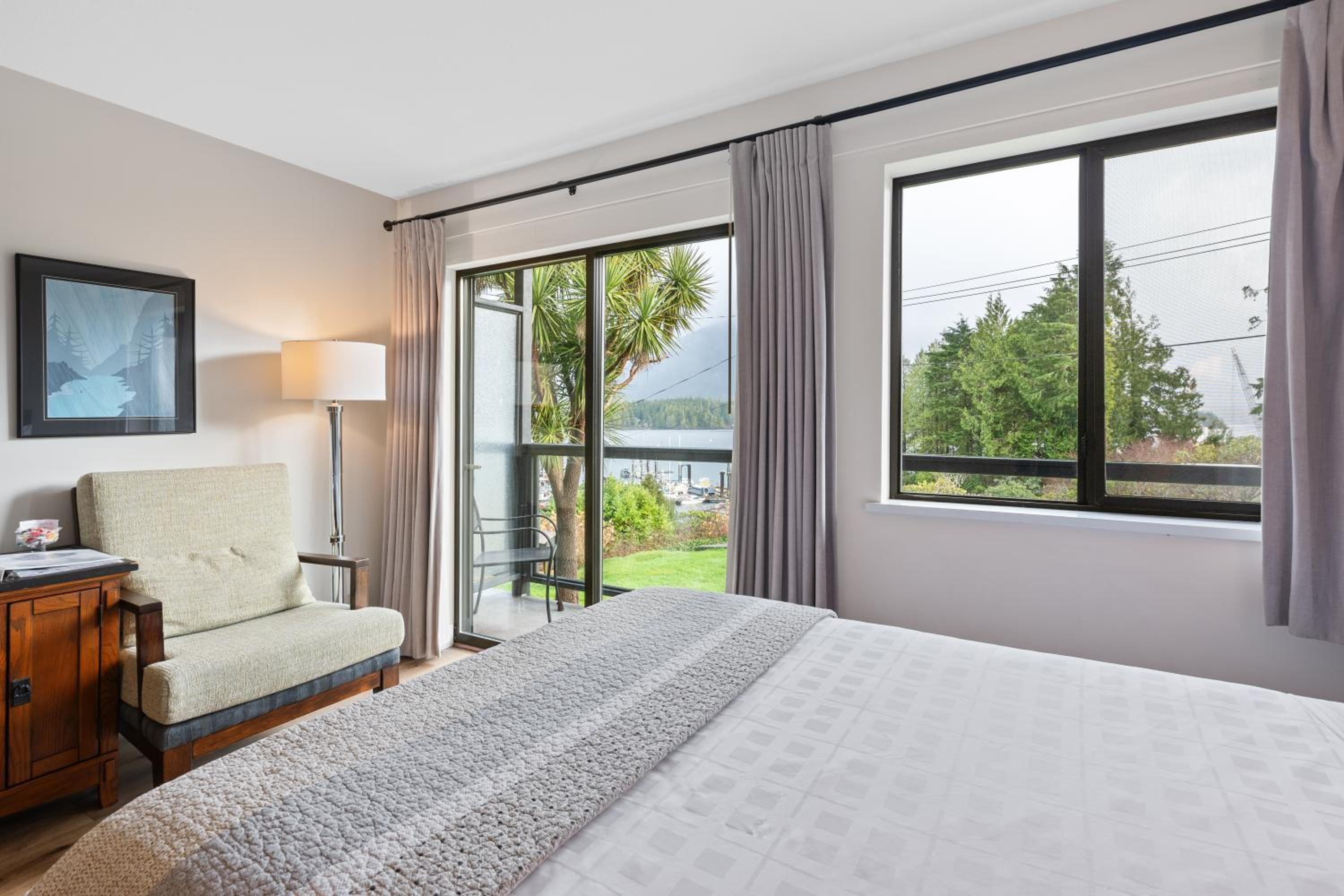 Tofino Vacations - Tofino Motel Harborview - Property Image 3