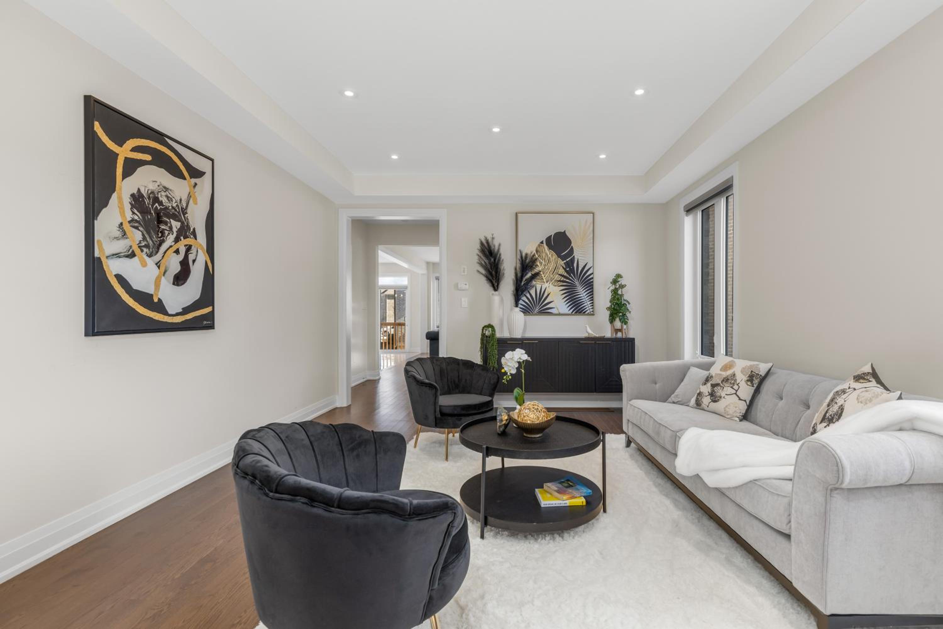 Executive 5BR-4BATH Detached Bramp/Miss Border