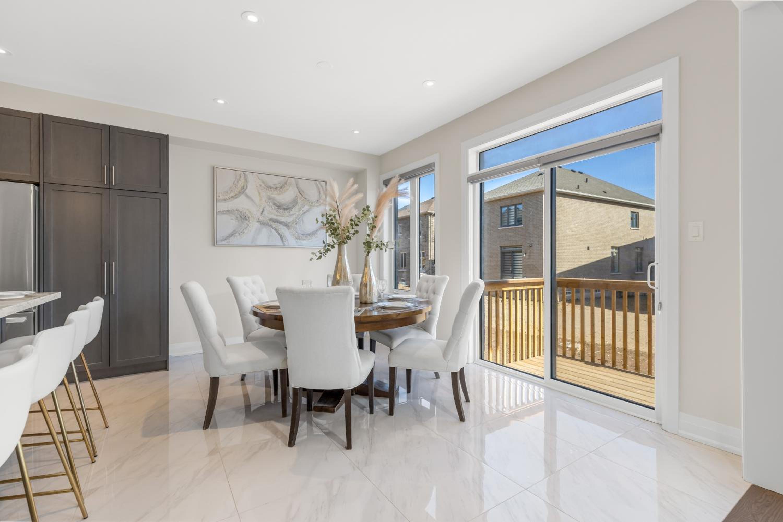 Executive 5BR-4BATH Detached Bramp/Miss Border