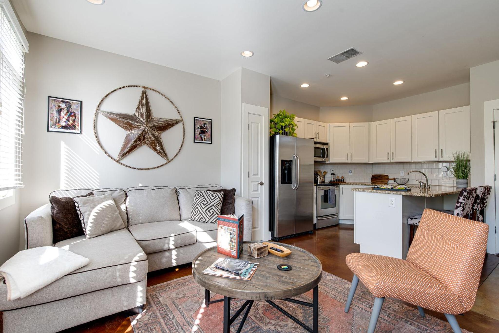 Modern 3-Story West End Condo - Free 2-Car Garage view 4