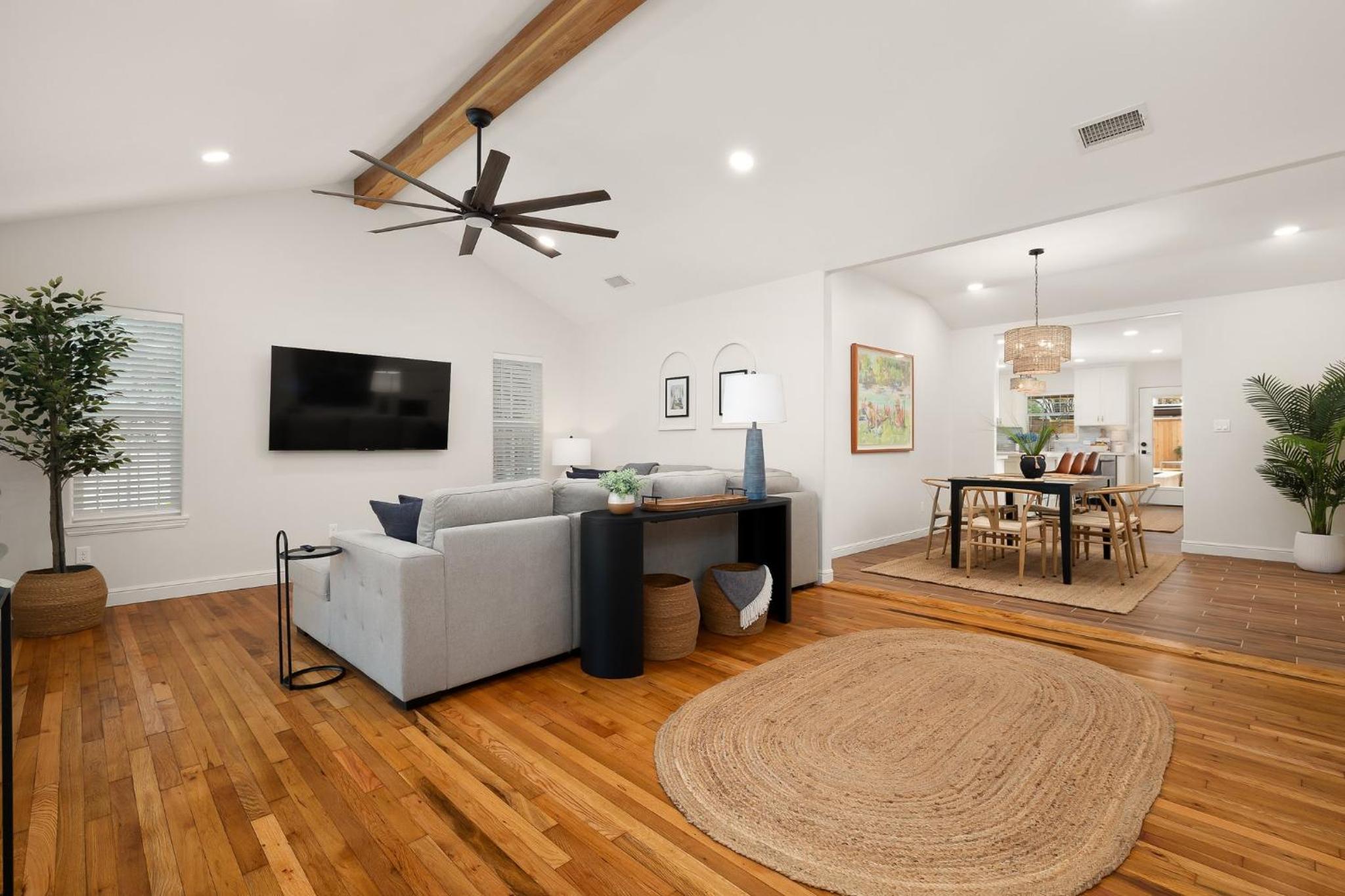 Charming Home in Downtown McAllen view 3
