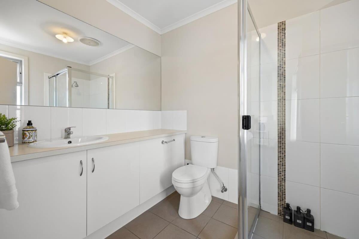 The Charming Living 3BR Townhouse Perfect Vacation