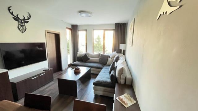 ALTITUDE MOUNTAIN APARTMENTS ASPEN at GONDOLA BANSKO