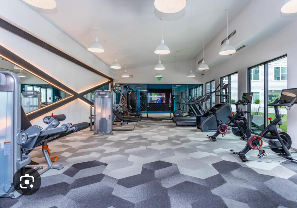 Modern luxury retreat! view 4