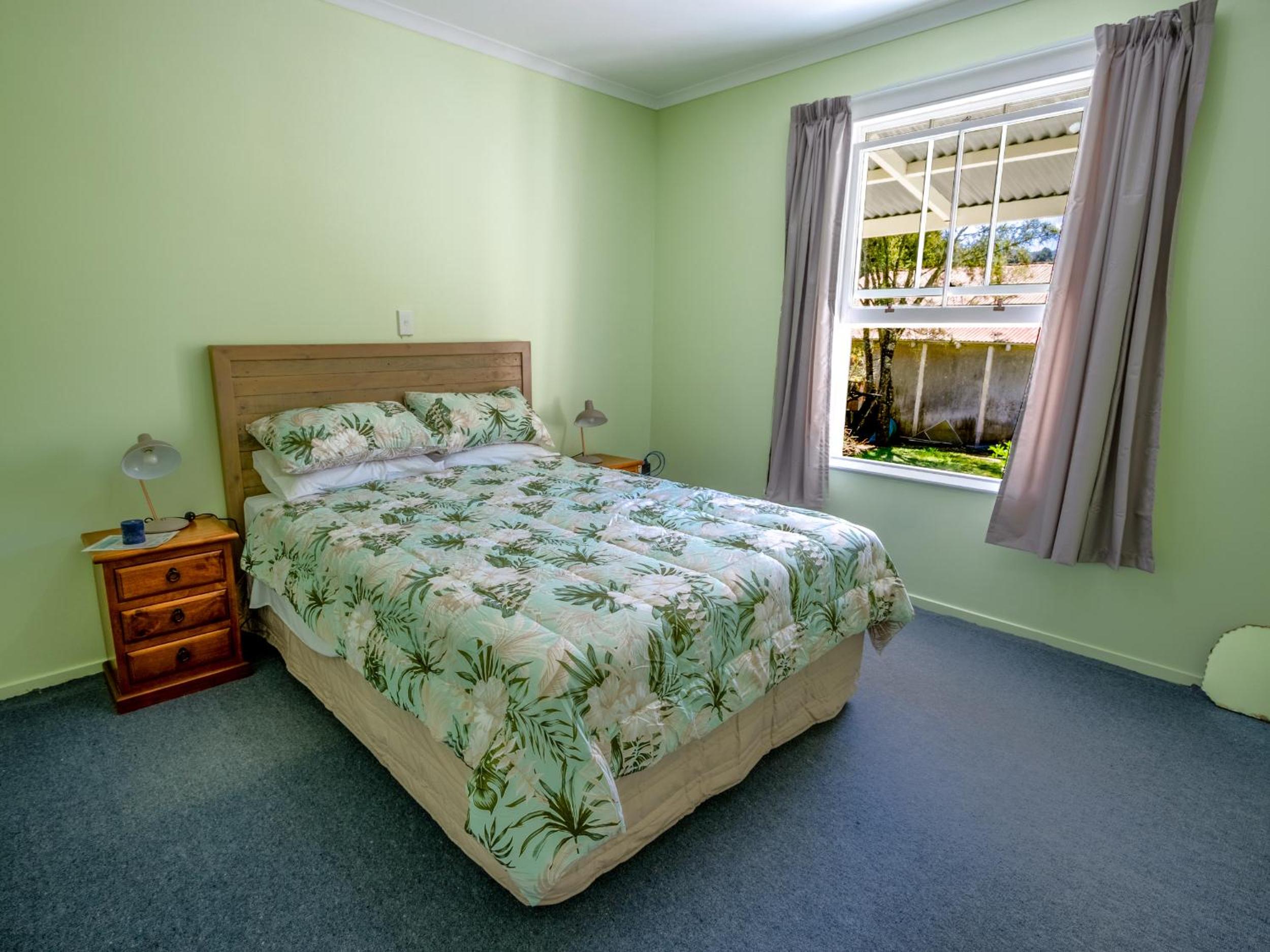 Kauri Cottage - Marahau Holiday Home