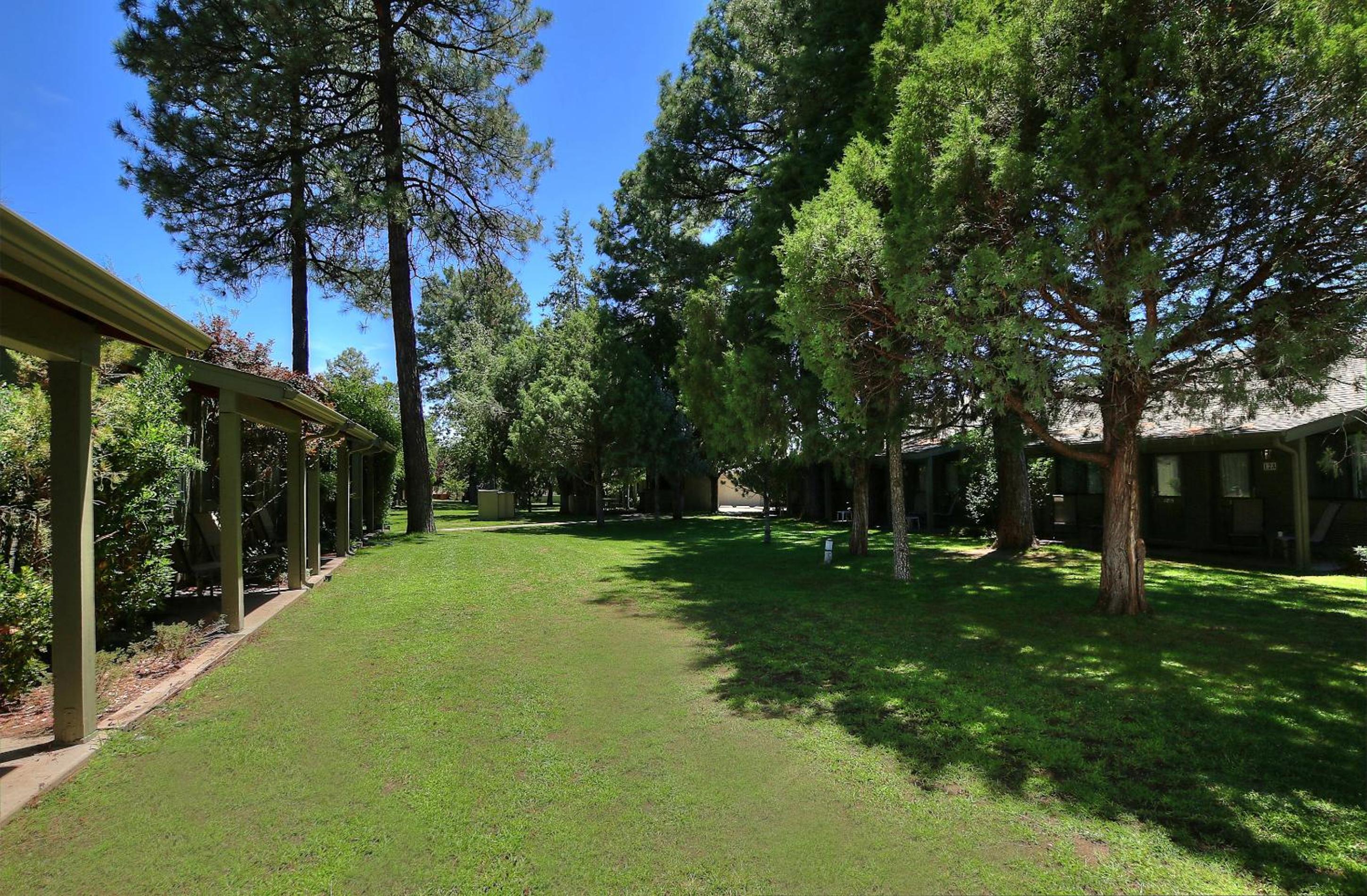 Payson Vacations - Majestic Mountain Inn - Property Image 3