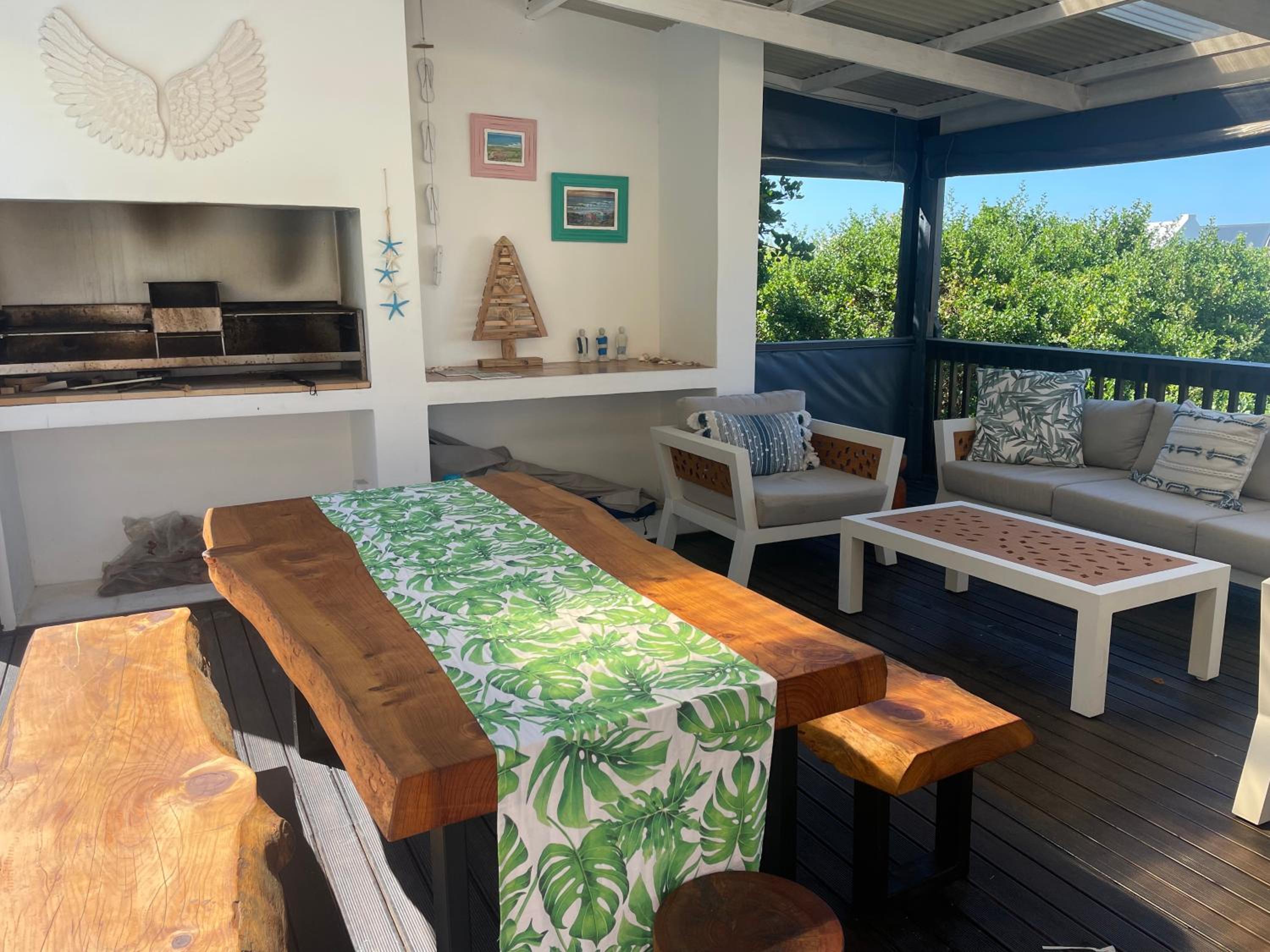 Stunning Cottage with Private Pool & Outdoor Entertainment in Cape St Francis Resort - Flamingo 3 view 3