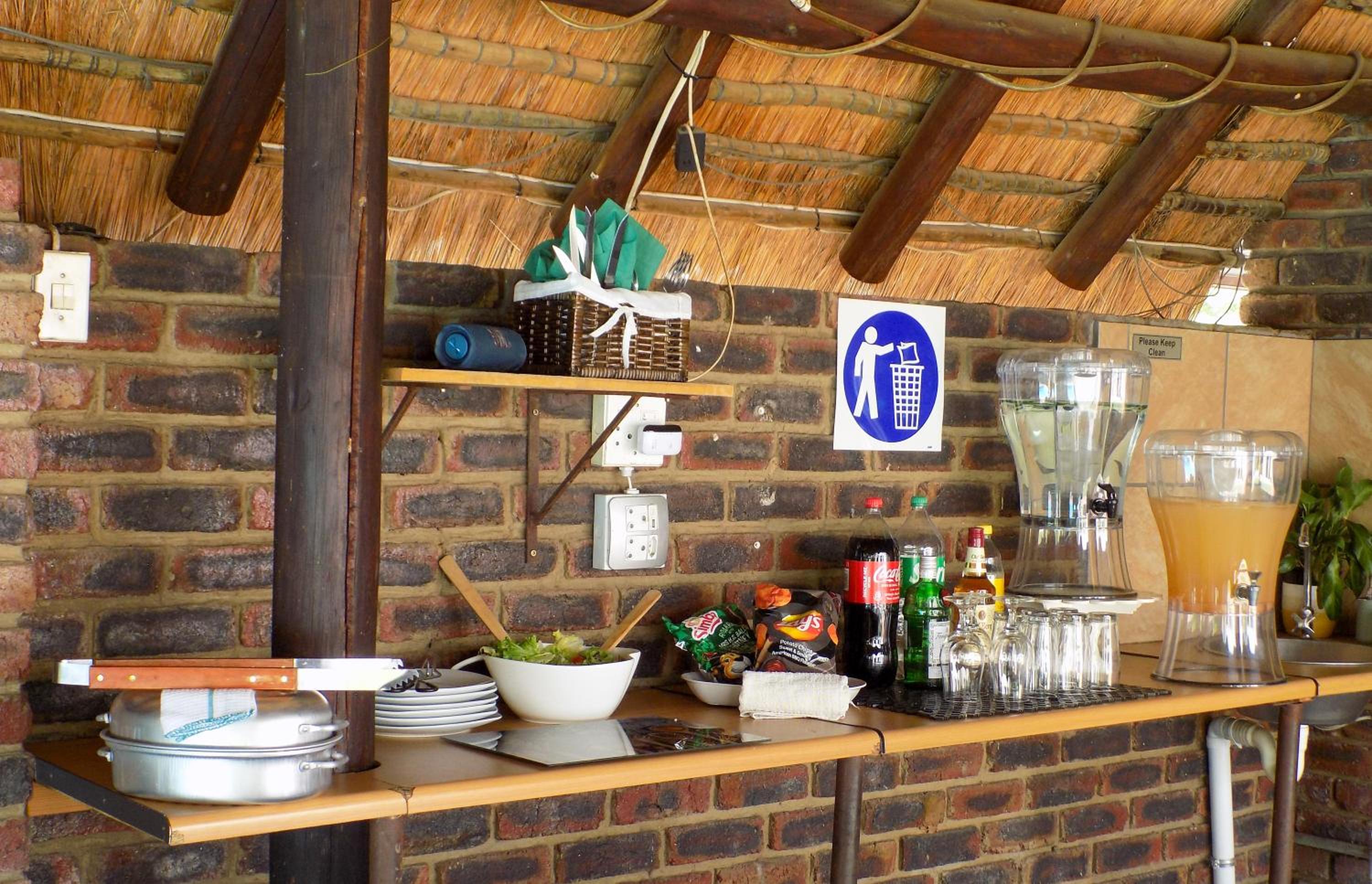 Molopo Naledi Guest Lodge view 5