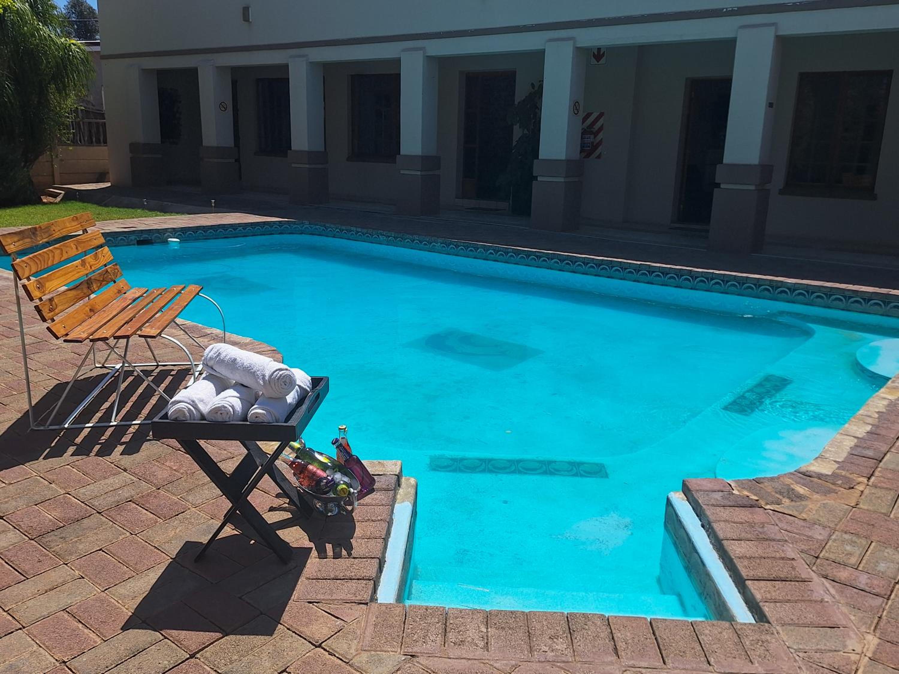 Molopo Naledi Guest Lodge view 3