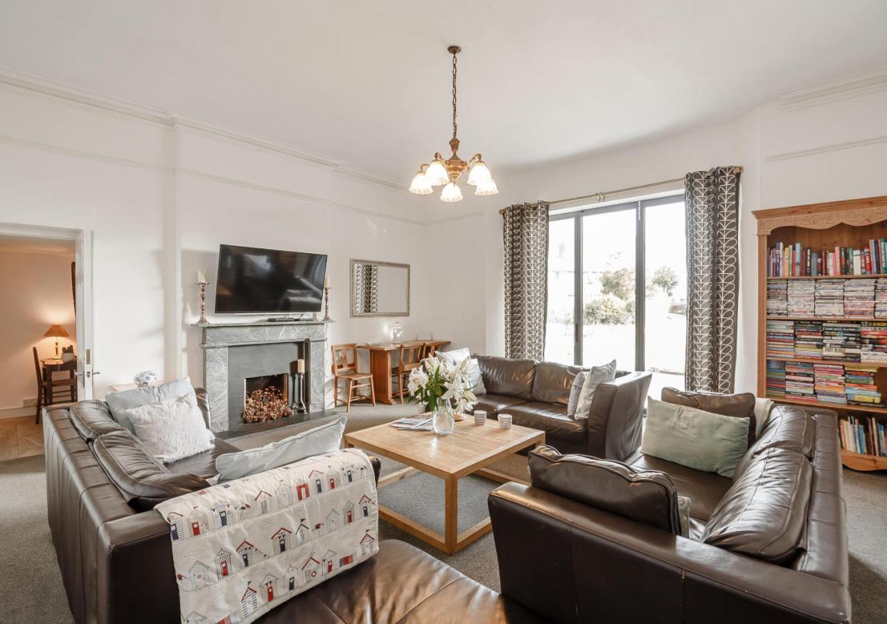 3 Bed in Llanbedrog oc-thehol