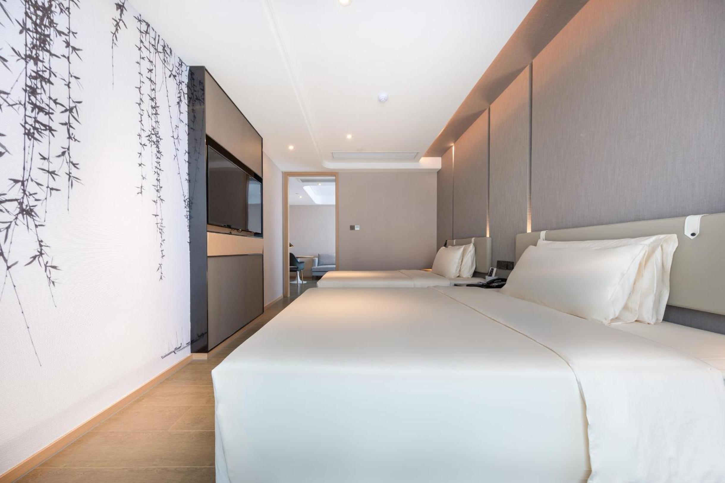 Atour Hotel Ningbo Yinzhou Wanda Mingzhouli