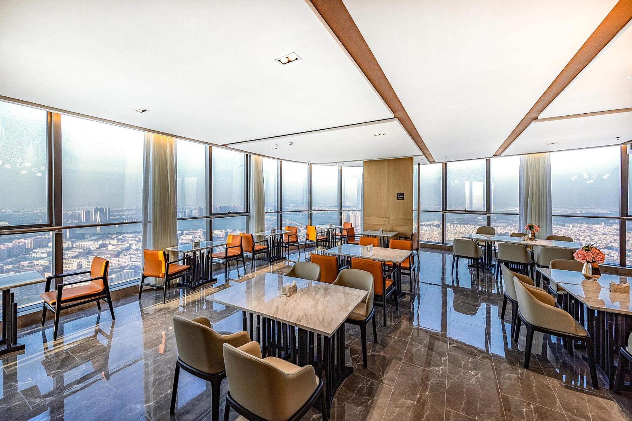 Atour Hotel Zhongshan Ancient Town Huayi Plaza