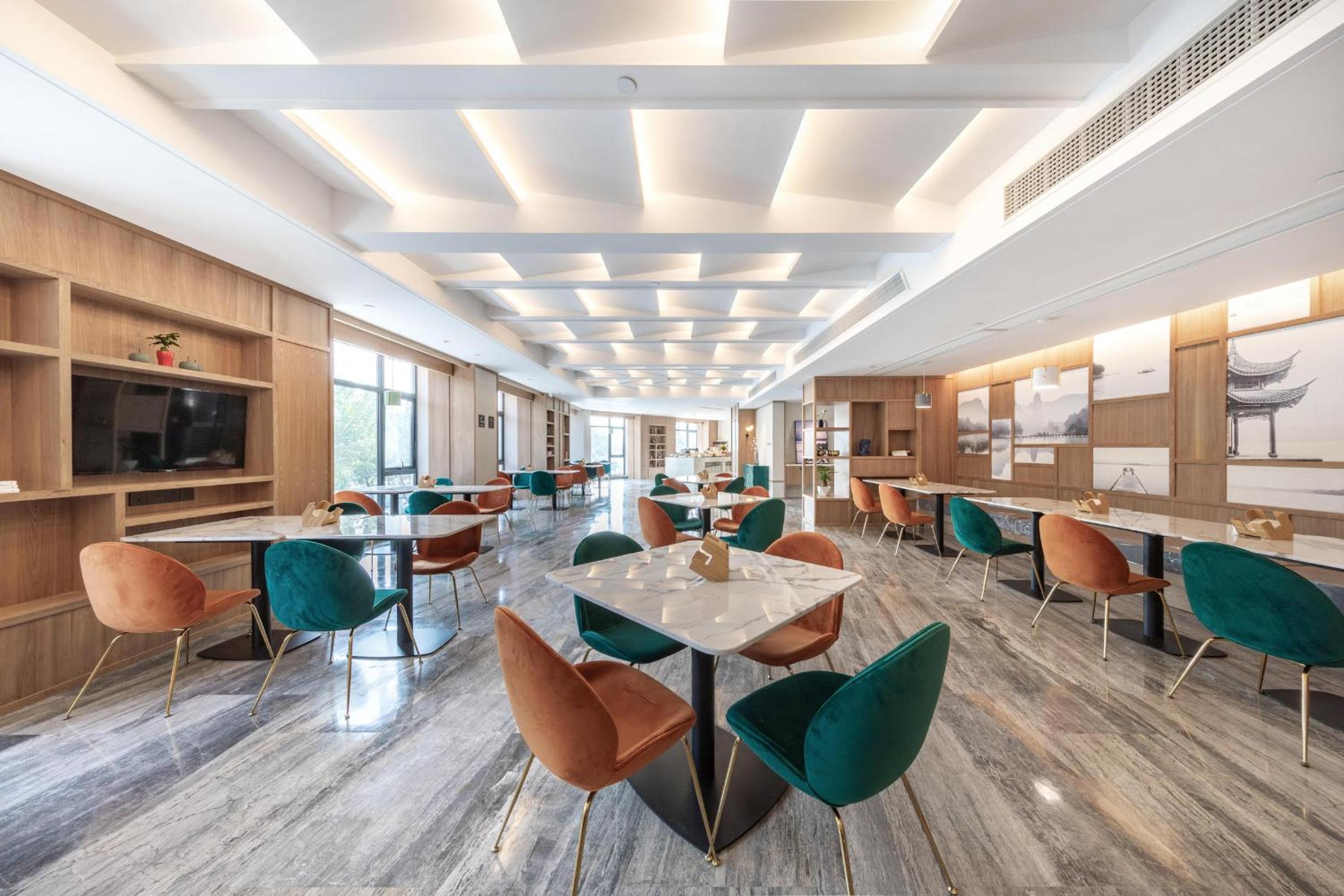 Atour Hotel Ningbo Yinzhou Wanda Mingzhouli
