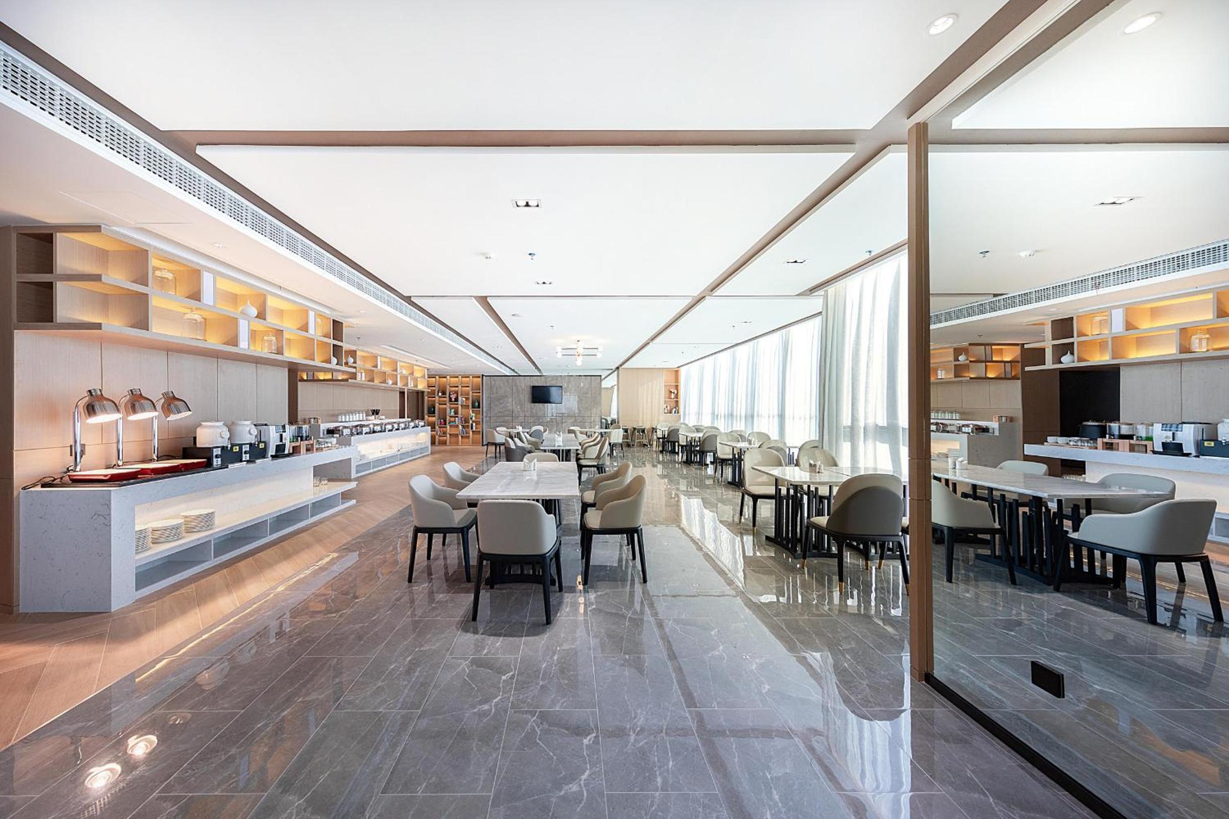 Atour Hotel Zhongshan Ancient Town Huayi Plaza